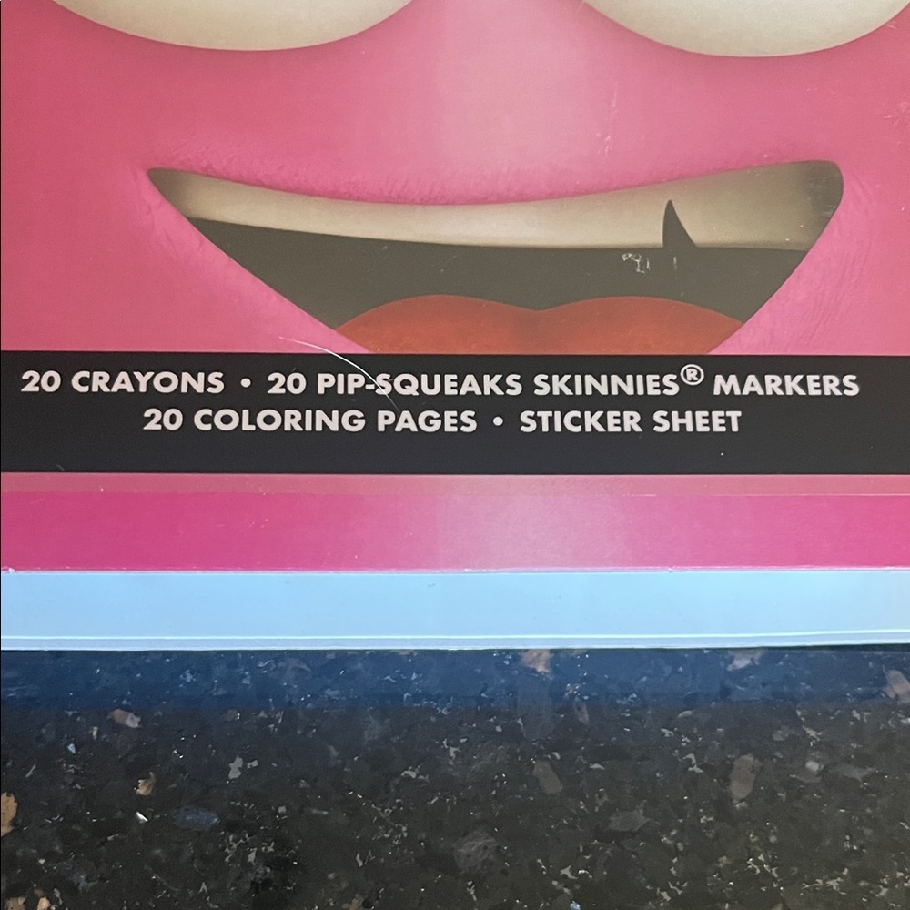 Crayola Limited Edition Collection Molly Mulberry Art Set - Picture 4 of 7
